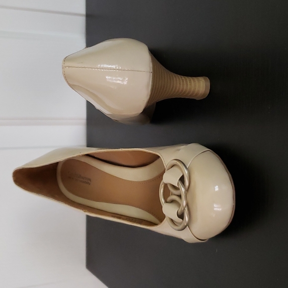 Croft and Barrow cream heels, size 10 - Picture 2 of 5